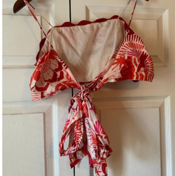 Size Small - Farm Rio Tie Back Crop Top - Picture 4 of 10